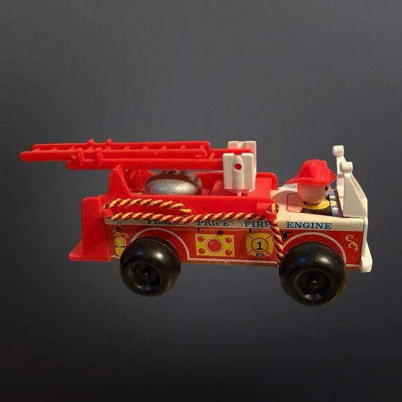 Vintage 1968 Fisher Price Fire Engine #720 #1 Firefighter, Ladder, Hose and Bell - Picture 13 of 15
